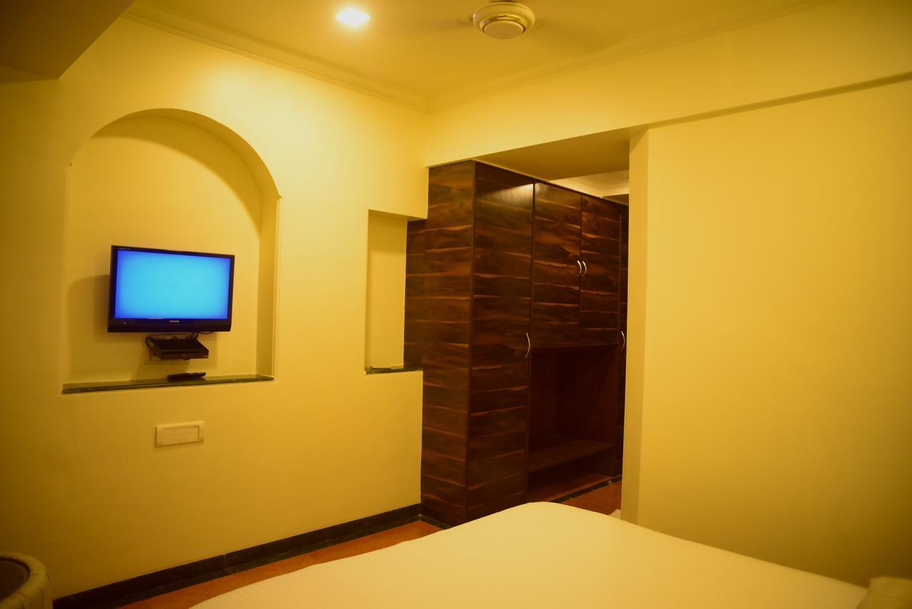 Hotel Heritage Dakshin Navi Mumbai Exterior foto
