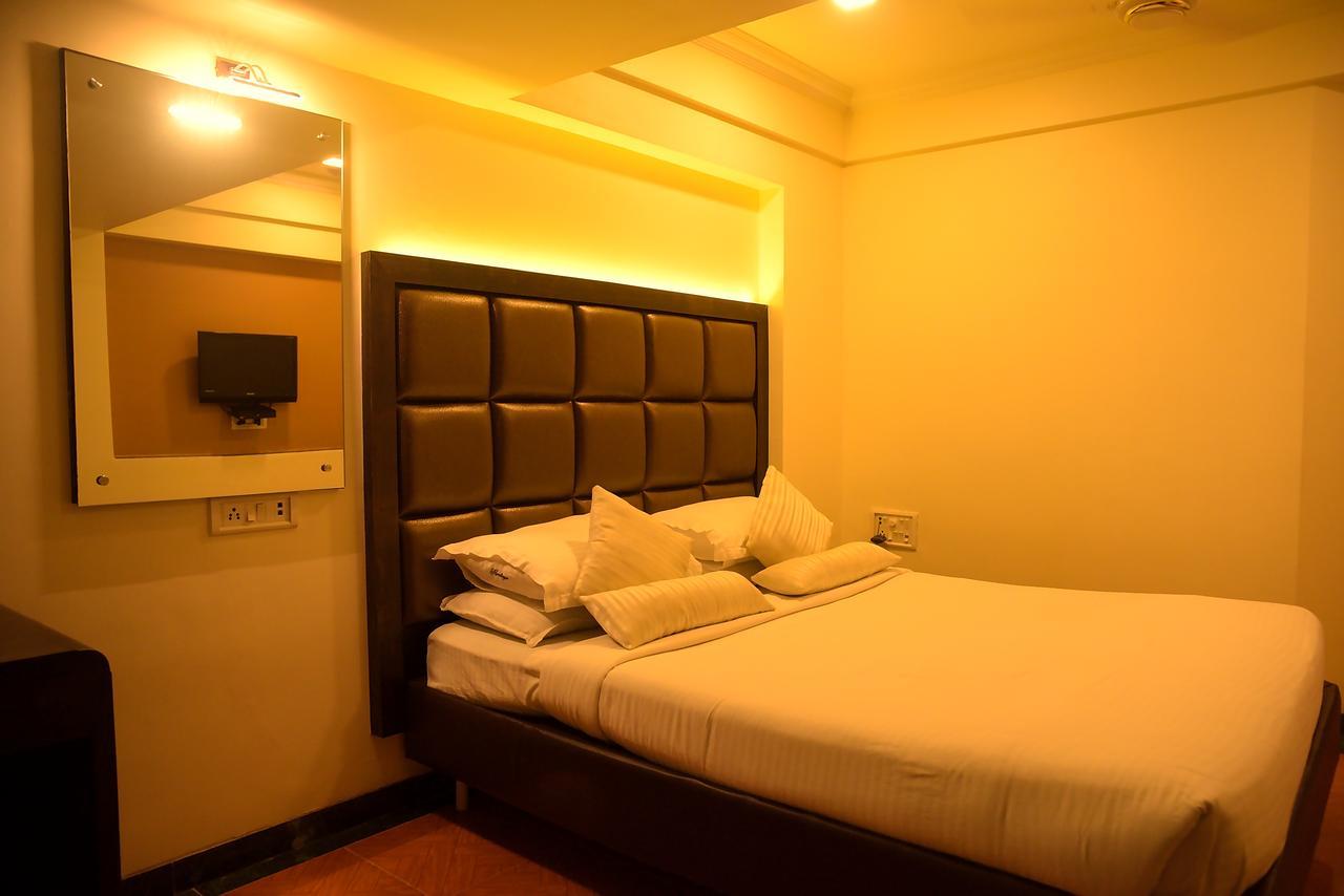 Hotel Heritage Dakshin Navi Mumbai Exterior foto