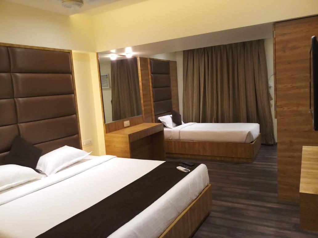 Hotel Heritage Dakshin Navi Mumbai Exterior foto